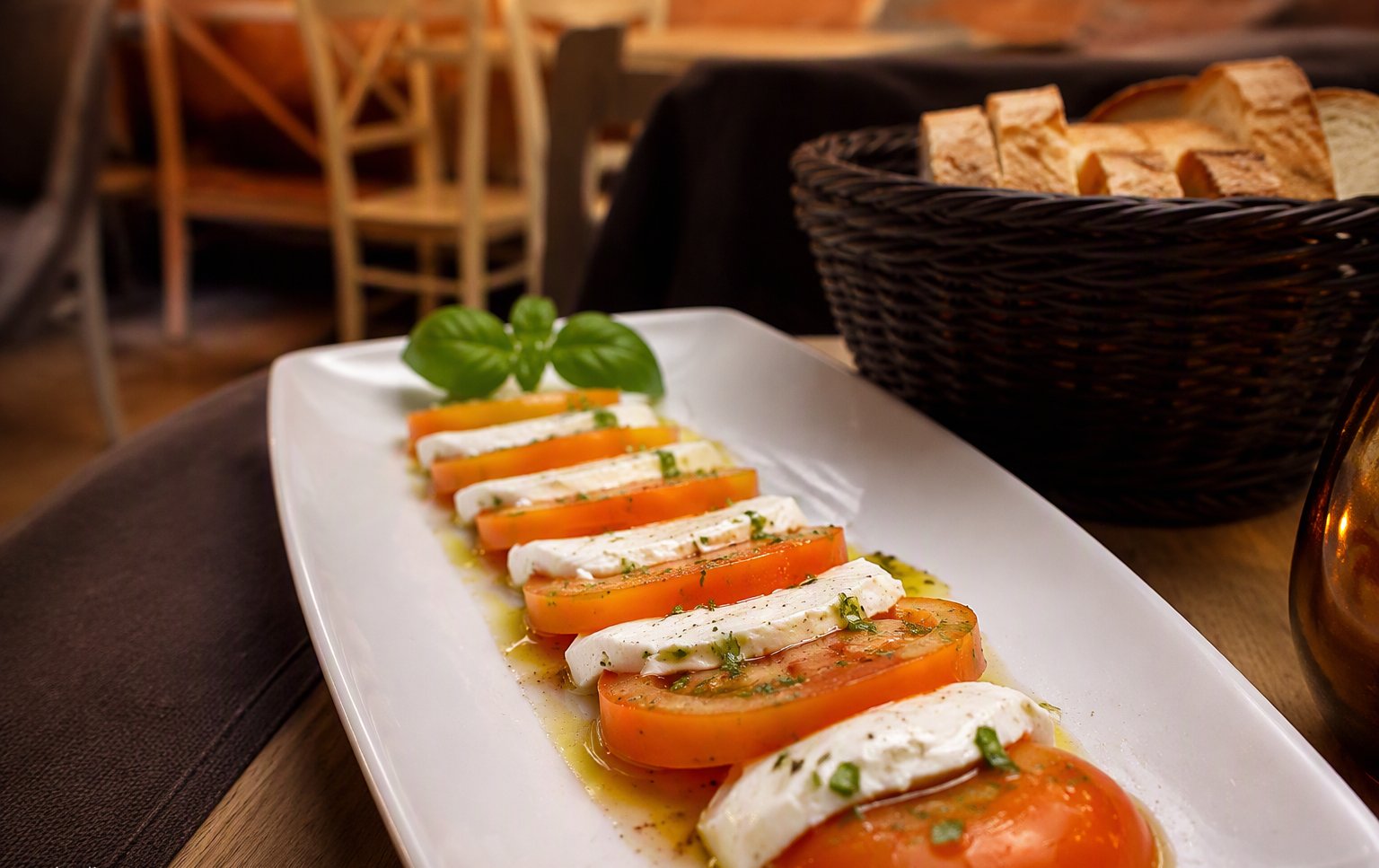 Caprese con mozzarella di bufala